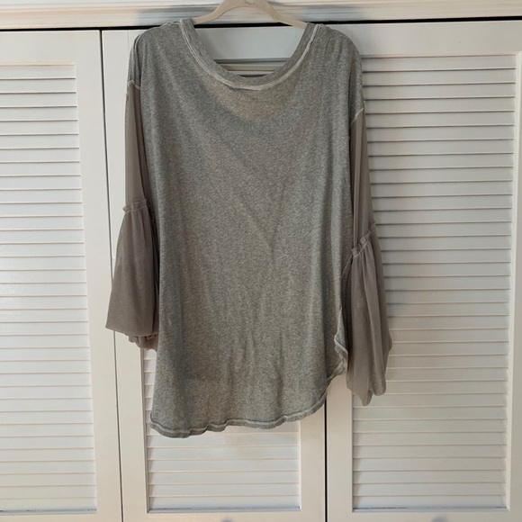 Free People Blouse with Billow Sleeves - Picture 4 of 4